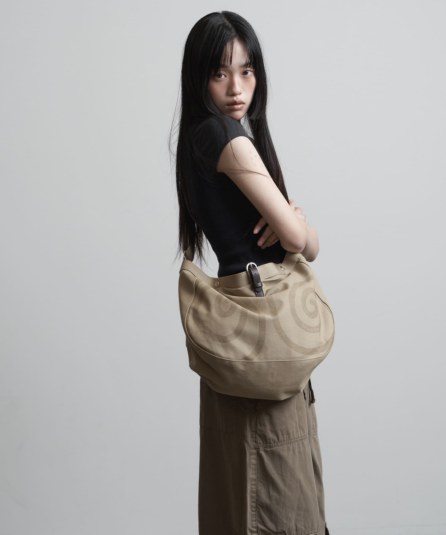 SPIRAL CANVAS CROSS BAG BLACK - 4 COLORS BEIGE